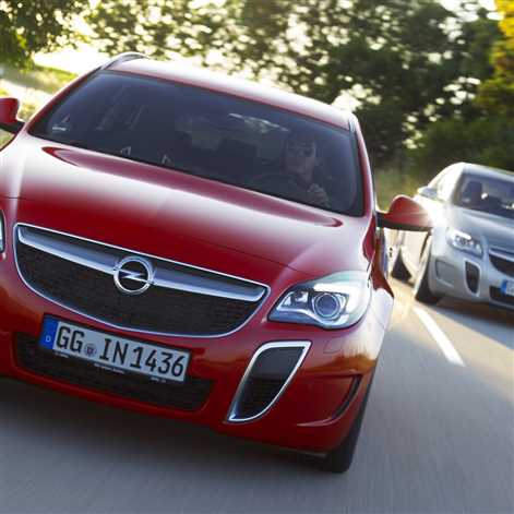 Dogonić legendę - Opel Insignia OPC