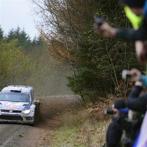VW z podwójną korona na koniec cyklu WRC