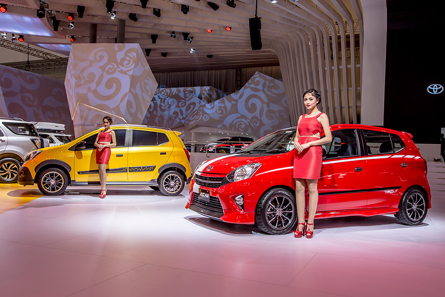 Toyota na Indonesia International Auto Show 2015