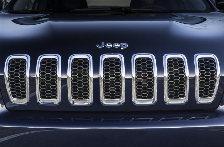 Rekordowa sprzedaż Jeepa w 2013