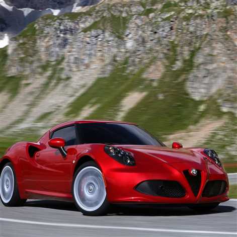 Alfa 4C  „Najpiękniejszym Samochodem Roku 2013”