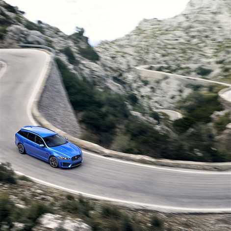 Nowy Jaguar XFR-S SPORTBRAKE