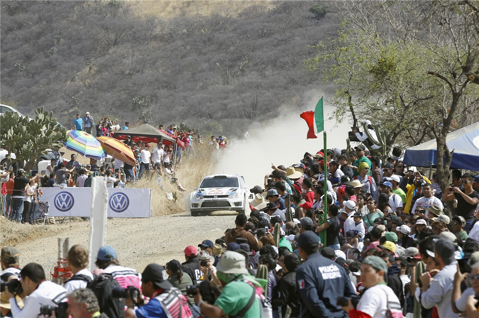 Sebastien Ogier triumfuje w Rajdzie Meksyku