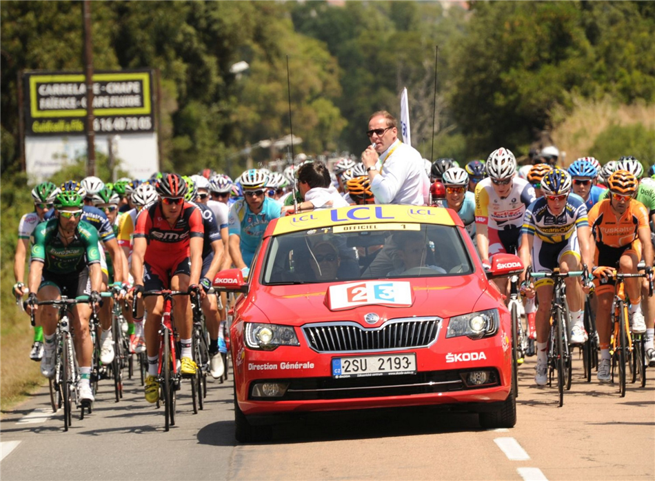 ŠKODA oficjalnym partnerem Tour de France do 2018 roku