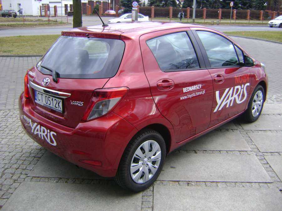 toyota yaris sprint #5