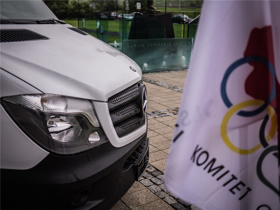 Mercedes silnie angażuje się w polski sport