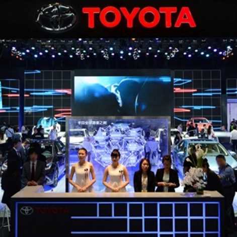 Dwie nowe hybrydy plug-in Toyoty na Salonie Samochodowym w Pekinie