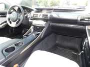 Lexus IS 300h Prestige Hybryda, 2013 r.