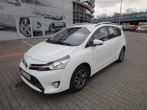 Toyota Verso 1.8 Premium Executive 7os Benzyna, 2013 r.