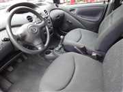 Toyota Yaris 1.3 Terra Benzyna, 2004 r.