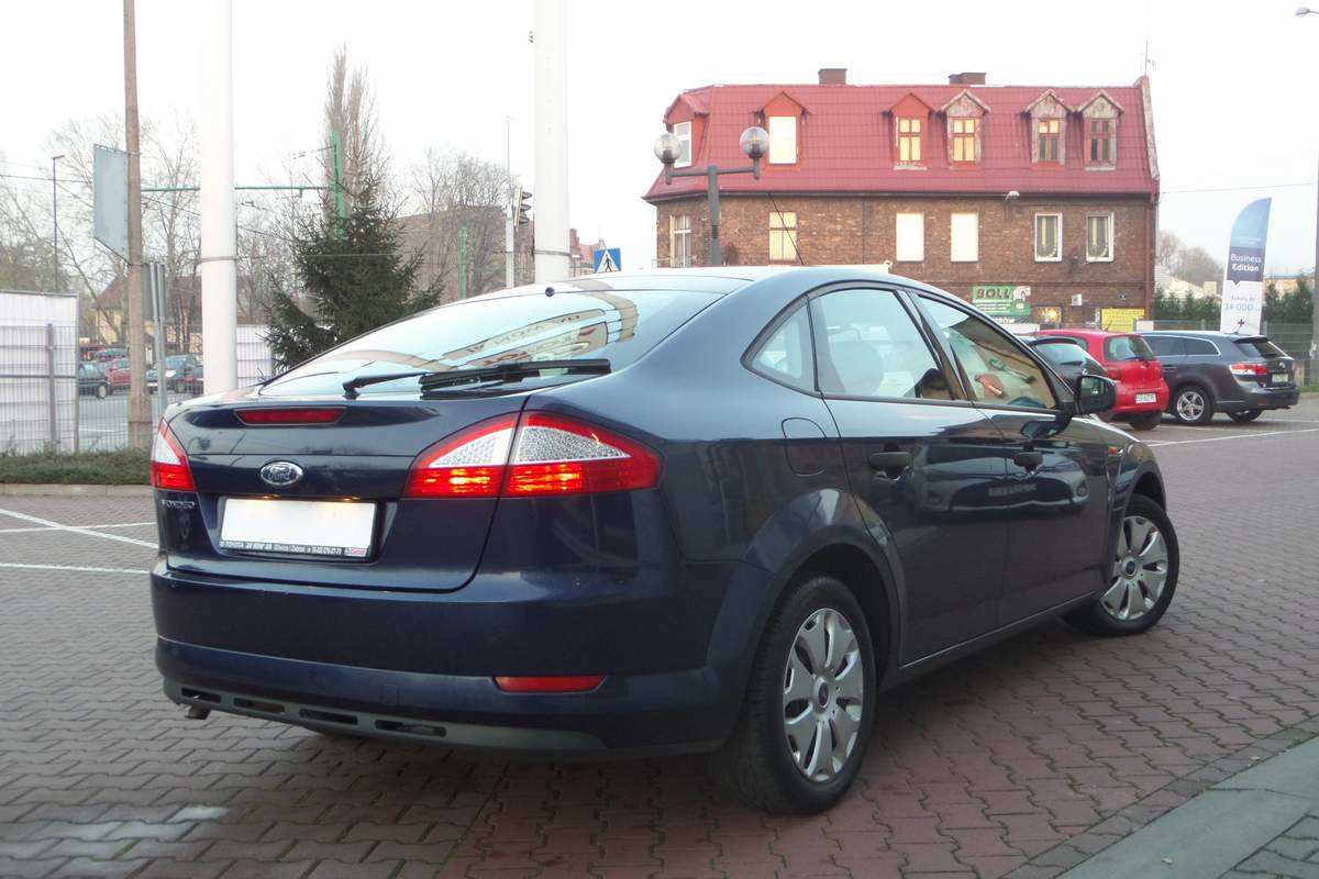 Ford Mondeo 1.6 Silver X Benzyna, 2010 r. autoranking.pl