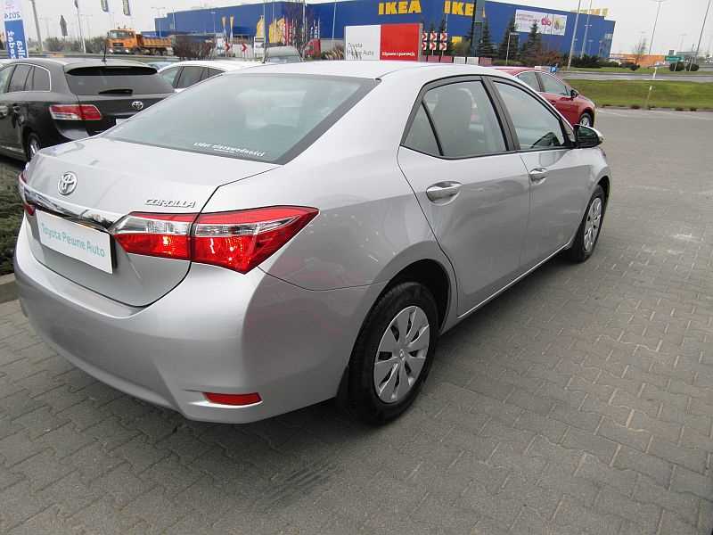 Toyota Corolla WYPRZEDAŻ nowa cena 62500 Inne, 2013 r