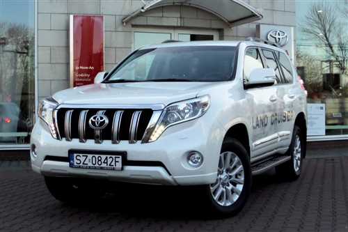 Toyota Land Cruiser Invincible 7os. Voyage Demo Inne, 2014 r.