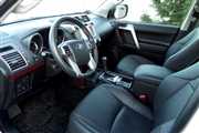 Toyota Land Cruiser Invincible 7os. Voyage Demo Inne, 2014 r.
