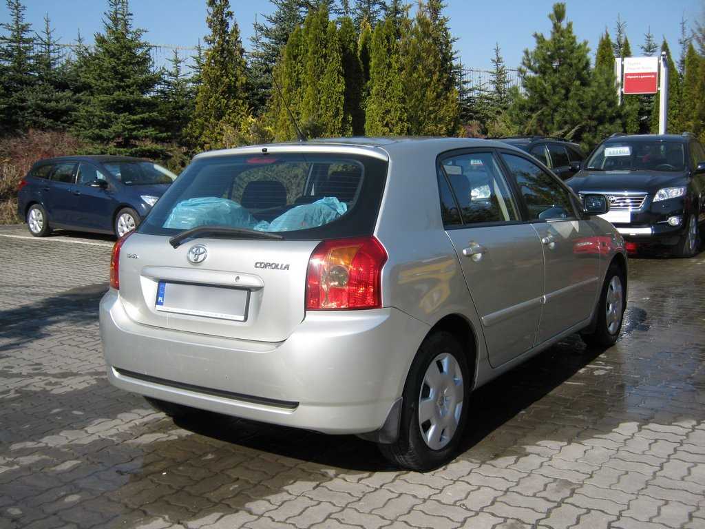 Toyota Corolla 1.4 VVTi Terra Benzyna,
