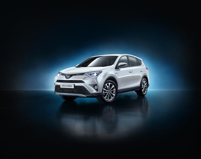 Nowość Toyoty: RAV4 Hybrid AWD