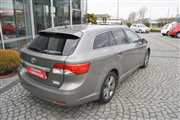 Toyota Avensis 1.8 Business Edition Benzyna, 2014 r.