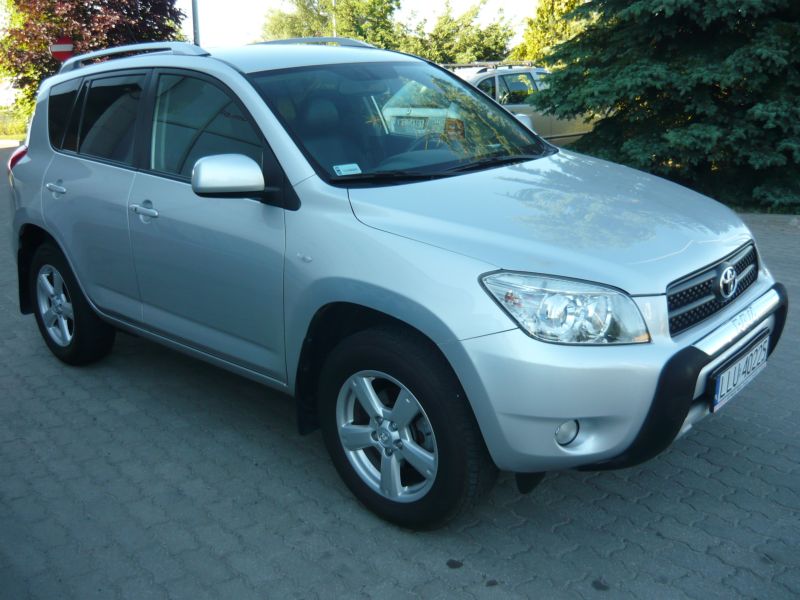 Toyota RAV4 Benzyna, 2006 r. autoranking.pl