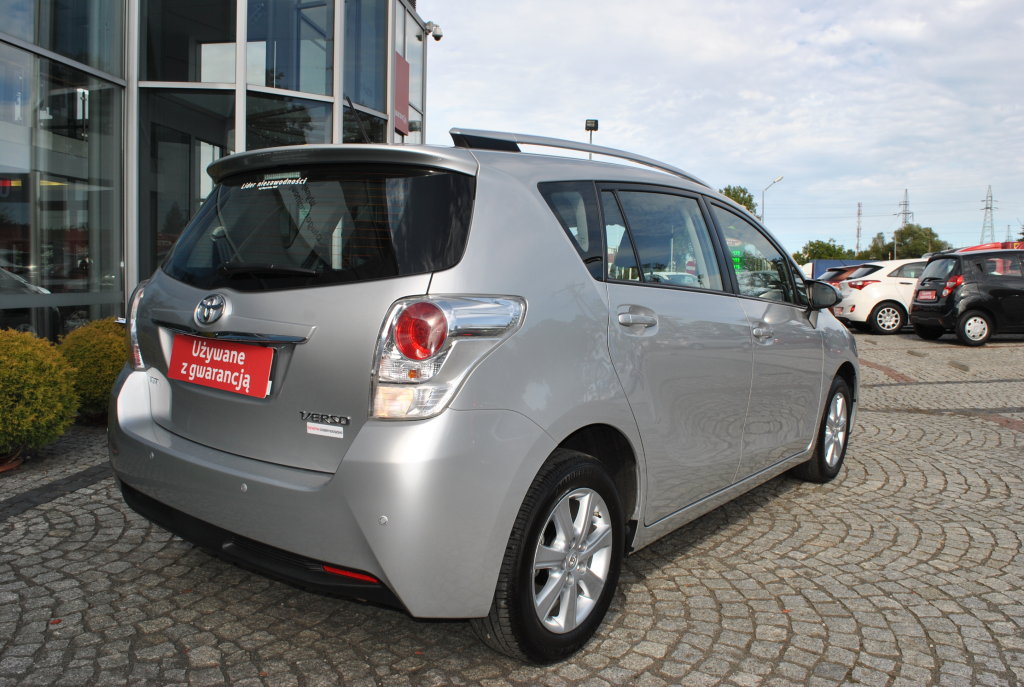 Toyota Verso 1.8 Premium 7os Benzyna, 2015 r. autoranking.pl