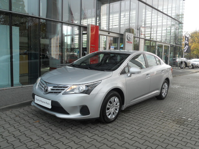 Toyota Avensis 1.6 Active Benzyna, 2013 r.
