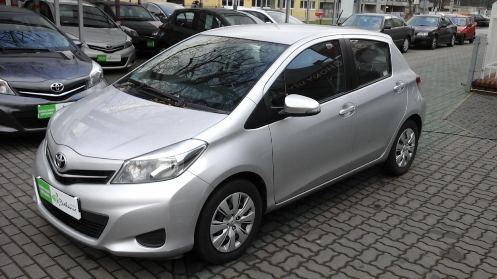 Toyota Yaris 1.33 Active Benzyna, 2012 r. autoranking.pl