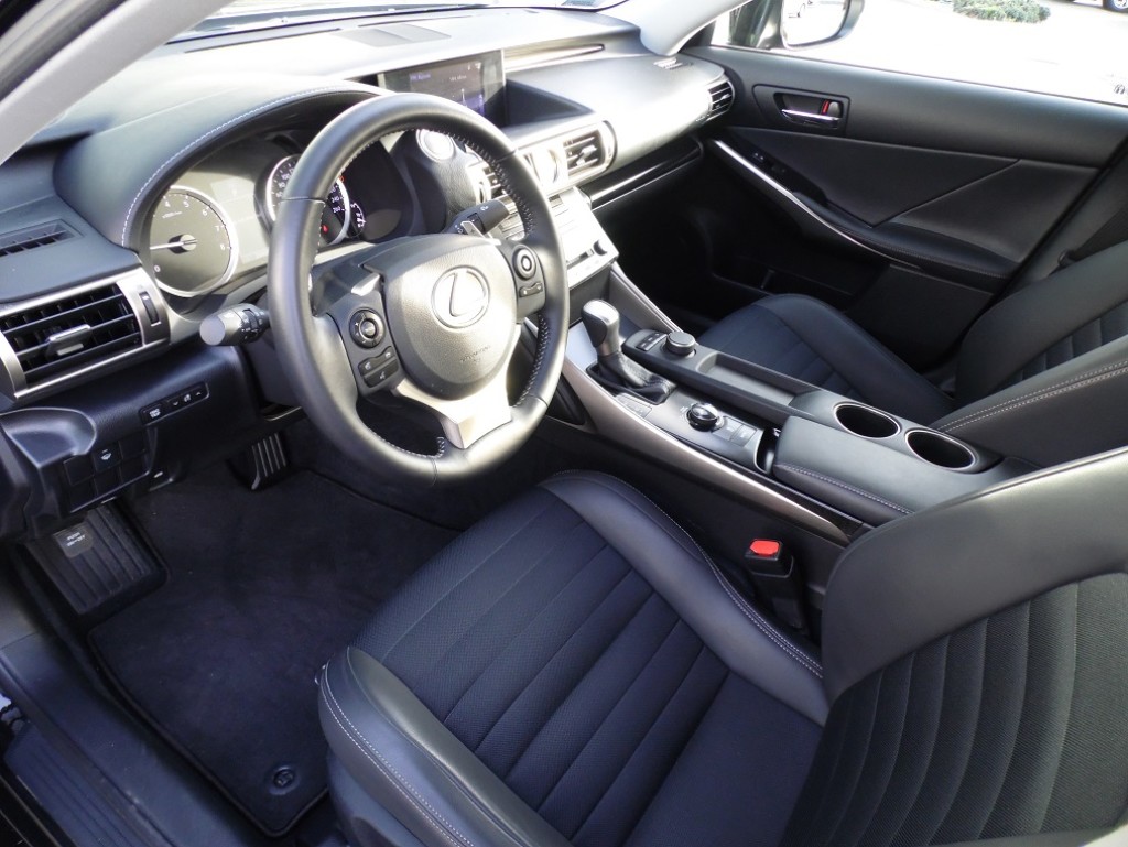 Lexus IS 250 Elite Benzyna, 2014 r. autoranking.pl