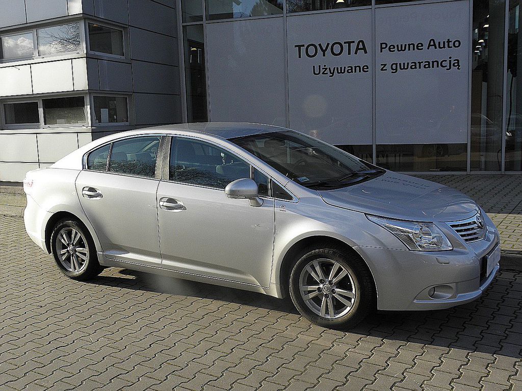 Toyota avensis 2011