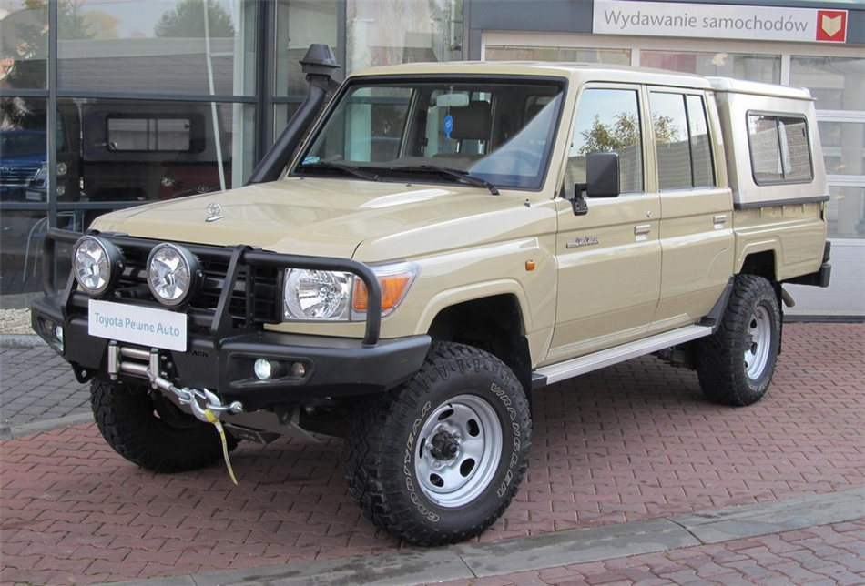 Toyota Land Cruiser HZJ 79 4.2 D-4D FV23 Inne, 2014 r.