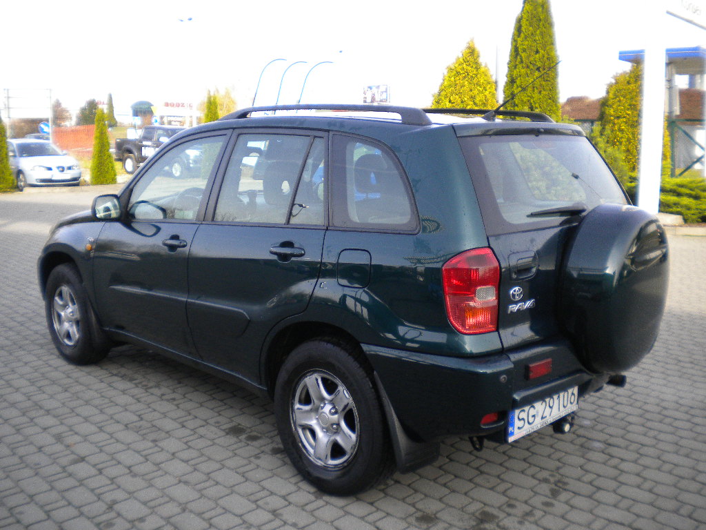 Toyota RAV4 2.0 D-4D 4x4 Inne, 2002 r. - autoranking.pl
