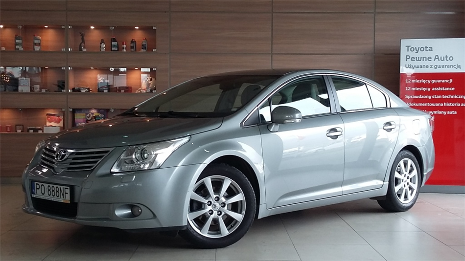 Toyota Avensis  1.8 Sol plus NAVI Benzyna, 2010 r.
