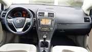 Toyota Avensis  1.8 Sol plus NAVI Benzyna, 2010 r.