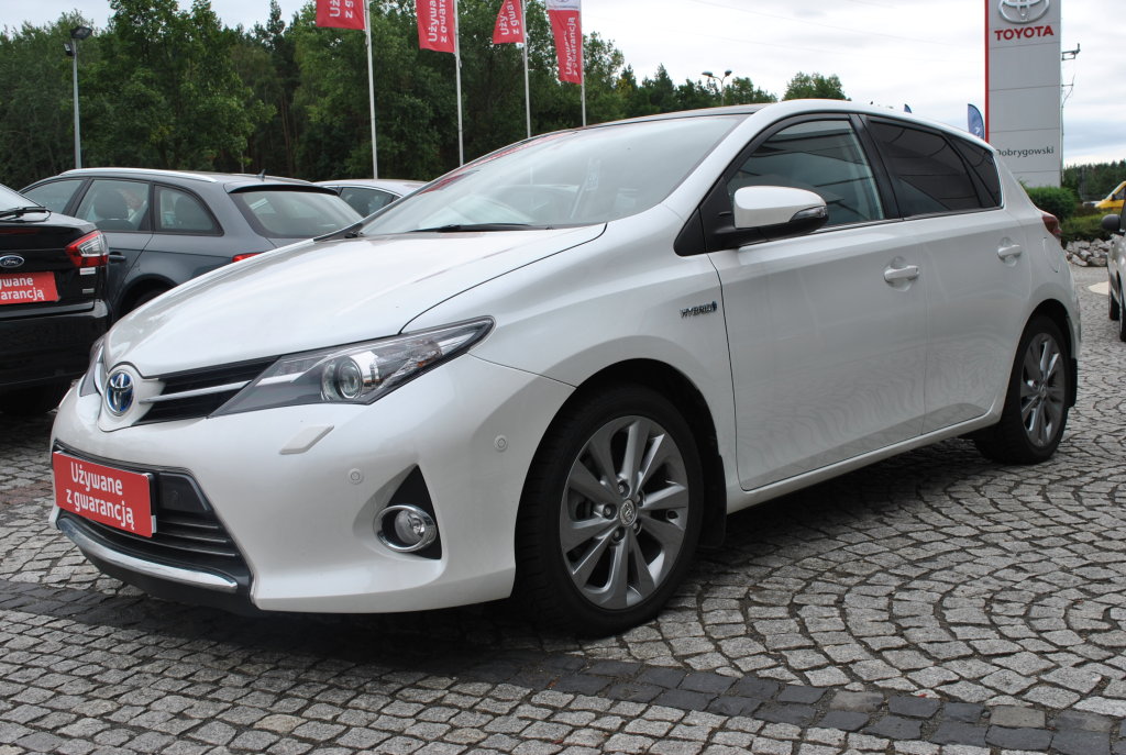 Toyota Auris 1.8 HSD Prestige NAVI Hybryda, 2014 r