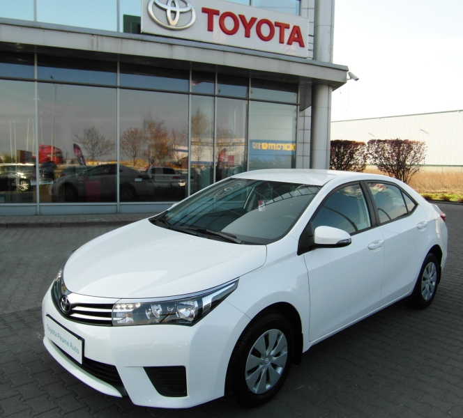Toyota Corolla 1.33 Active Biała Perła Benzyna, 2014 r.