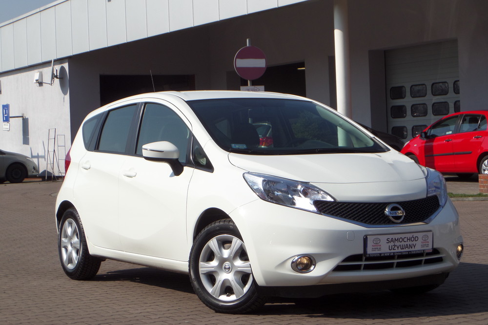 Nissan note 1 поколение