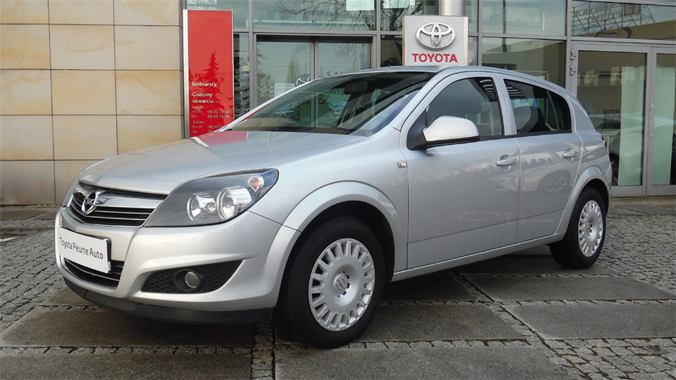 Opel Astra III Classic Plus 1,6 115KM Benzyna, 2011 r.