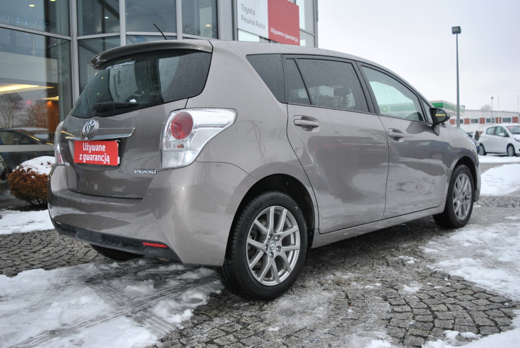 Toyota Verso 1.8 Prestige 7os Benzyna, 2014 r