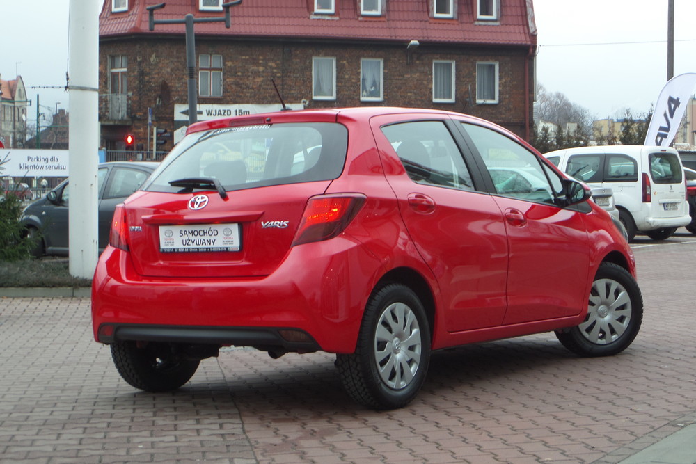 Toyota Yaris Premium+City Nauka Jazdy Benzyna, 2015 r