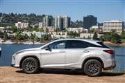 Lexus RX nagrodzony za najlepsze wnętrze
