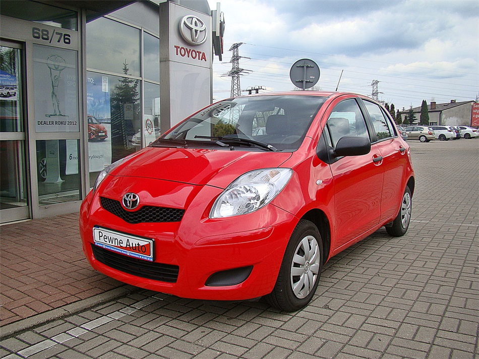 Toyota Yaris 1.0 Terra A/C Benzyna, 2009 r.