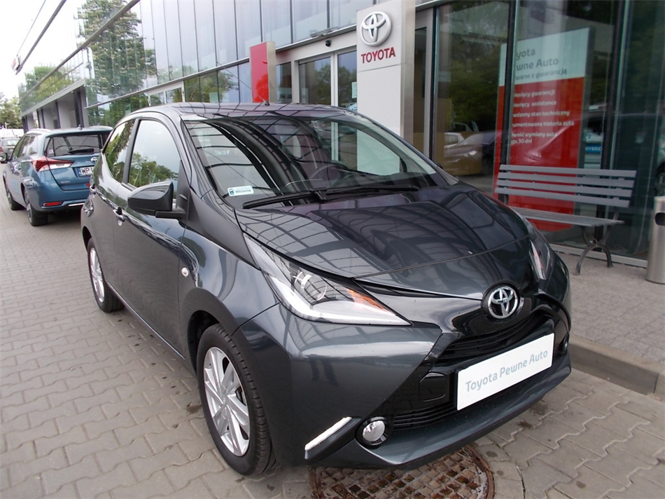 Toyota Aygo 1.0 VVT-i X-play Design Benzyna, 2015 r.
