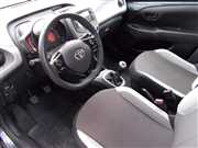 Toyota Aygo 1.0 VVT-i X-play Design Benzyna, 2015 r.