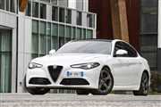 Alfa Romeo GULIA – znamy ceny i wyposażenie