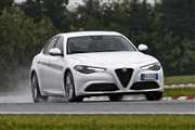 Alfa Romeo GULIA – znamy ceny i wyposażenie