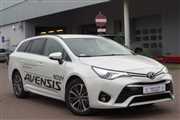 Toyota Avensis 2.0D4D WG Premium Style Execut Inne, 2016 r.