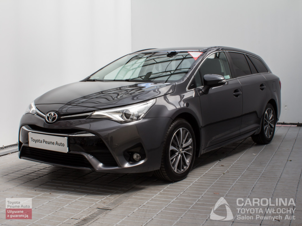 Toyota Avensis 2.0 D4D PremiumStyleExecutive Benzyna