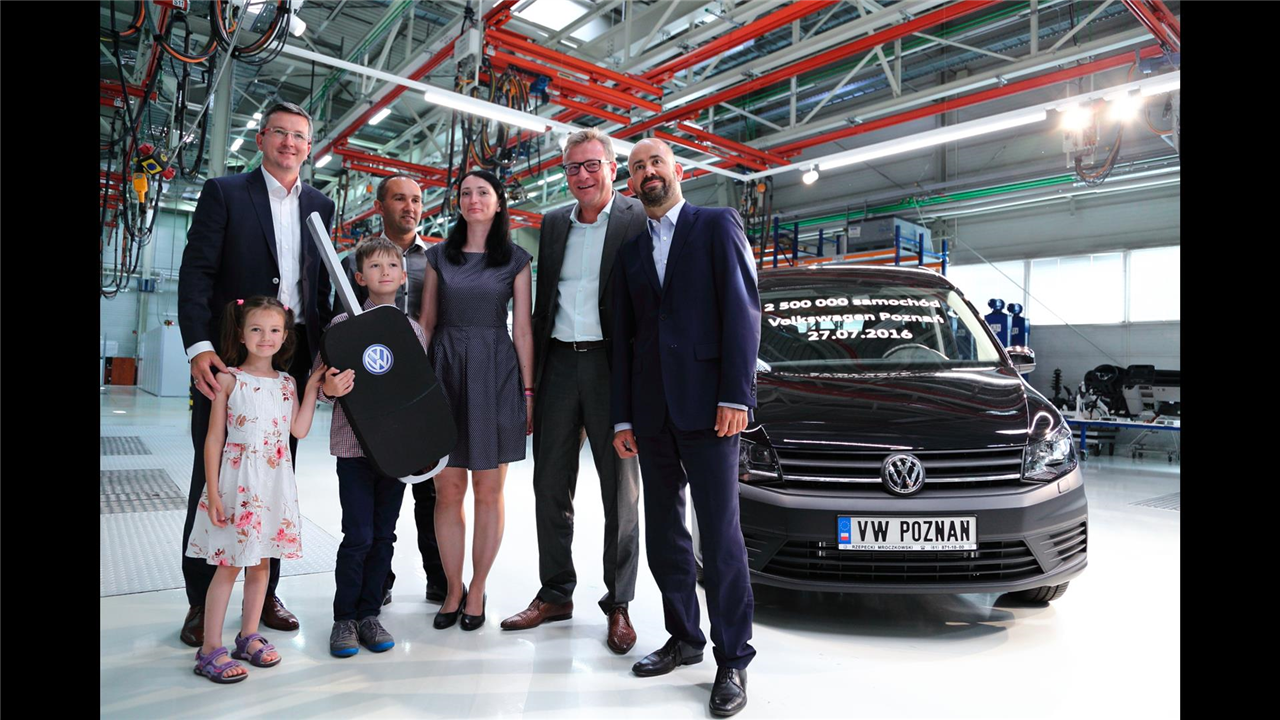 2,5 mln samochodów z fabryki VW w Poznaniu autoranking.pl