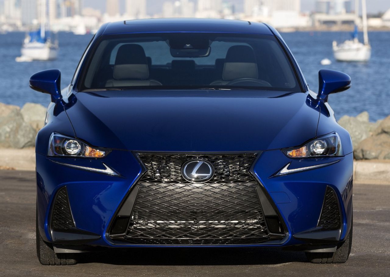 Lexus IS najbardziej niezawodnym modelem w ocenie