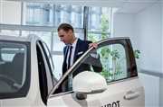 Łukasz Kubot za kierownicą Volvo XC90