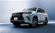 Lexus i seria Black Sequence