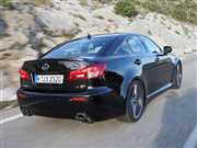 Inteligentny sportowiec z charakterem. Lexus IS ma 20 lat
